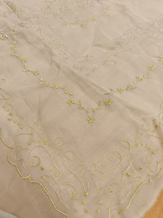 Delantal fallera seda bordado oro sin lent. 104cm