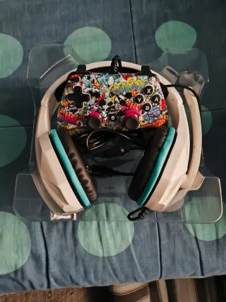 Controller e cuffie Graffiti per Switch