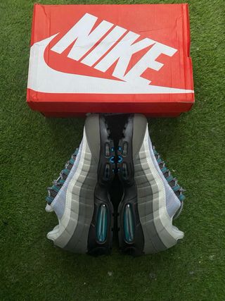Nike Air Max 95 Gris y Turquesa