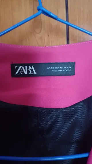 Vestido Zara rosa  con cinturón negro
