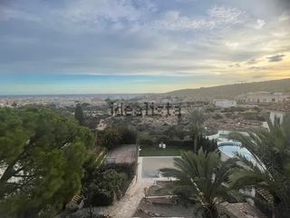 CHALET DE LUJO EN LA MOLINETA