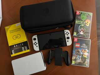 Nintendo Switch OLED Bianca