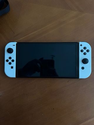 Nintendo Switch OLED Bianca