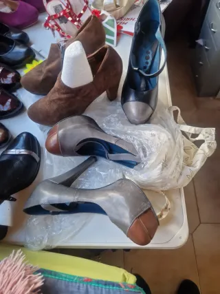 Calzados piel como nuevos tallas 36,37, y 1 de 38