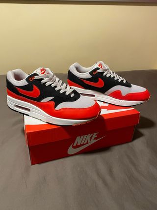 Nike Air Max 1 Negras y Rojas