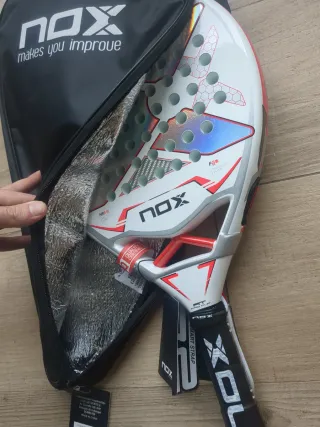 Pala Nox AT10 Pro Cup NUEVA