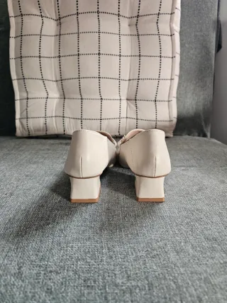 Mocasines beige T.35 nuevos