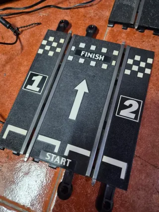 Scalextric Trainer2 con pistas