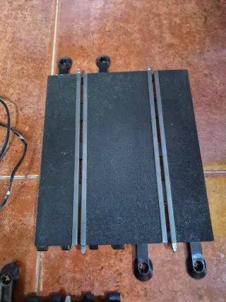 Scalextric Trainer2 con pistas