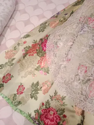 Traje de Fallera Verde y Rosa