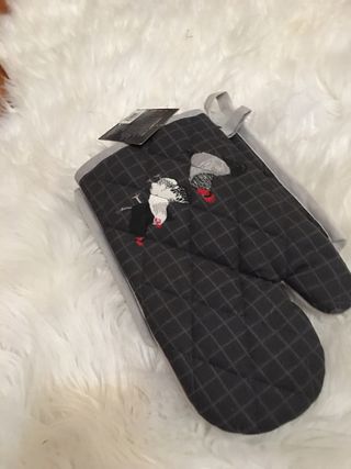 Pega e Luva Estampadas com Galinhas