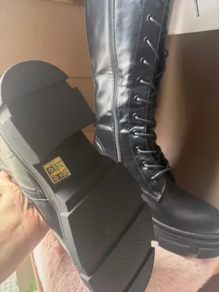 Botas de cordones negras talla 39