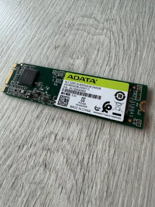 Disco Duro SSD ADATA 240GB M.2