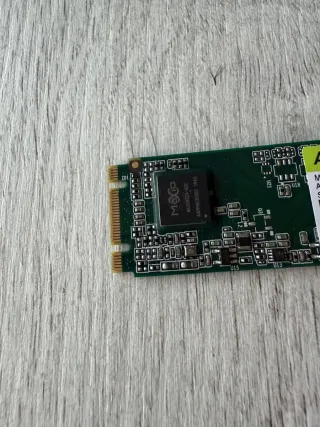 Disco Duro SSD ADATA 240GB M.2