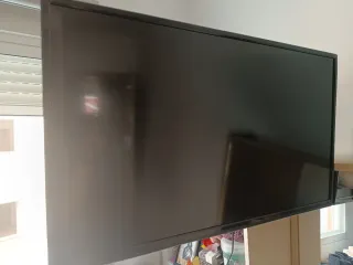 TV 32 TD sistem con soporte