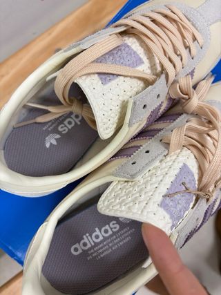 Zapatillas Adidas SL72 Beige y Morado