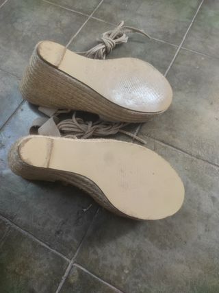 Sandalias Cuña Cuccoo Beige Talla 38