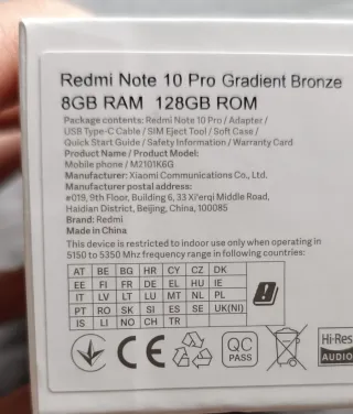 Xiaomi Redmi Note 10 Pro Dorado con 8 custodie