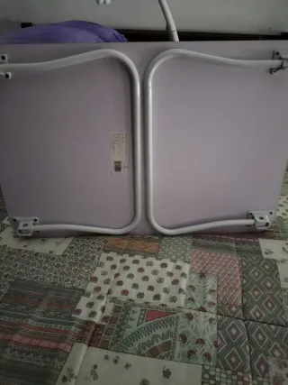 Mesa auxiliar verde plegable