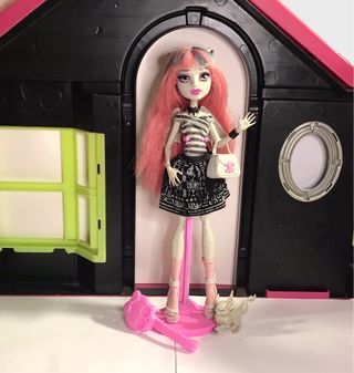 Muñeca Monster High Rochelle basica (leer anuncio)
