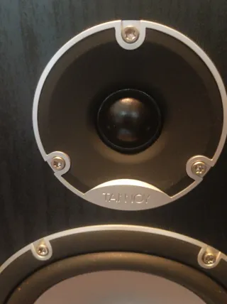 Equipo Yamaha Tannoy