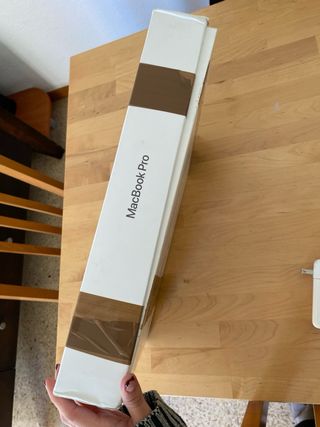 MacBook Pro 16” 2021 M1 Pro  16GB RAM / 512GB SSD