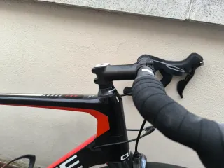 Bicicleta Cube Agree Carbono Talla 56