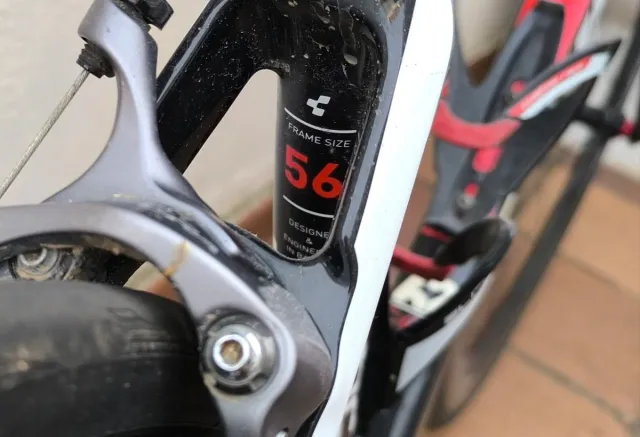 Bicicleta Cube Agree c62 Carbono Talla 56