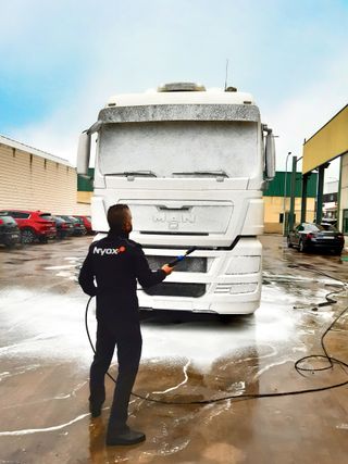 Nyox Enerclin Supra Detergente Carrocerías Premium