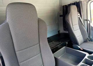 Camion rigido Mercedes Axor 1833 2014