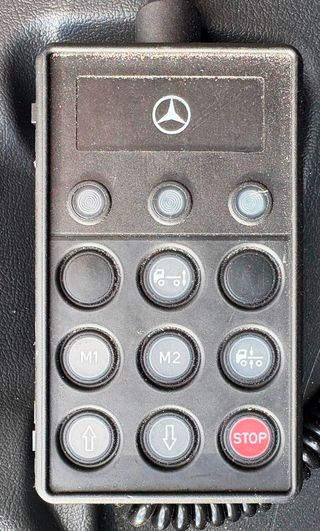 Camion rigido Mercedes Axor 1833 2014