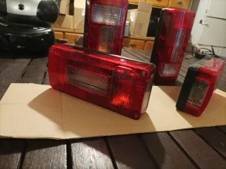 Pilotos Traseros Remolque Izquierdo y Derecho