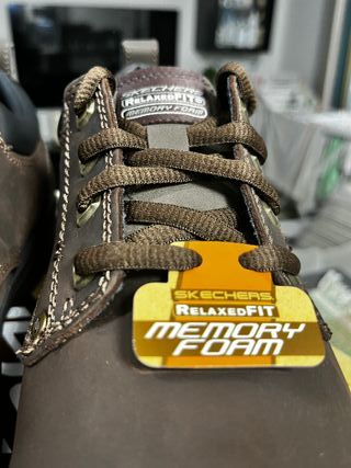 Zapatos Skechers Relaxed Fit Marrón Talla 43 nuevo