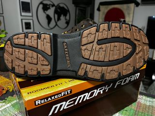 Zapatos Skechers Relaxed Fit Marrón Talla 43 nuevo