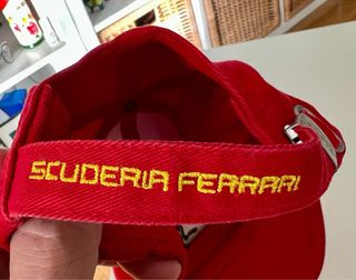 Gorra Ferrari F1 Roja