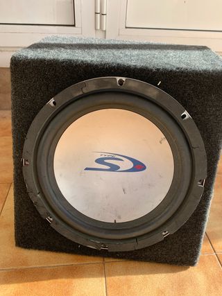 Subwoofer Alpine para coche