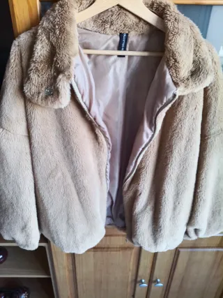 Cazadora juvenil beige