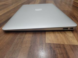 MacBook Air 11 (2015) Plata