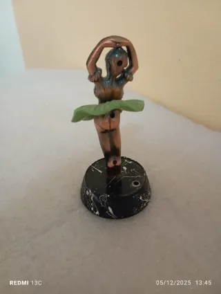 Piccola statuetta ballerina