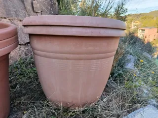 5 Macetas grandes de plástico