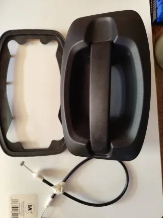 Manija de puerta exterior y cable