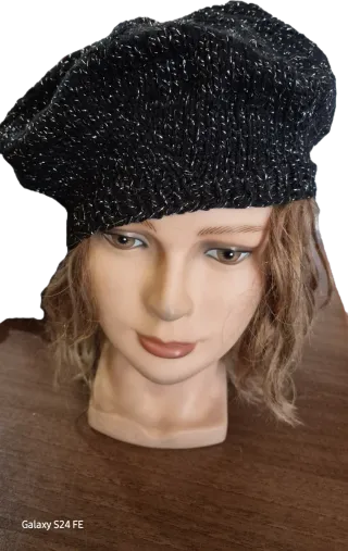 Cappello donna nero con fili argento