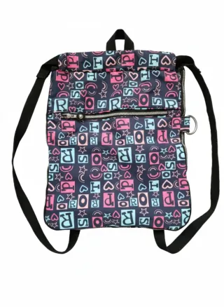 Mochila con estampado de letras y corazones