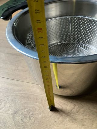 Freidora de acero inoxidable con cesta