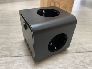 Enchufe Cubo Negro Sin Cable