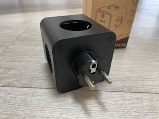 Enchufe Cubo Negro Sin Cable