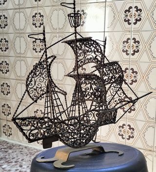 Barco de hierro forjado artesanal