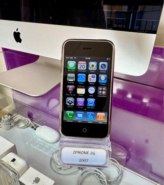 iPhone 2G 16GB Plata y Negro