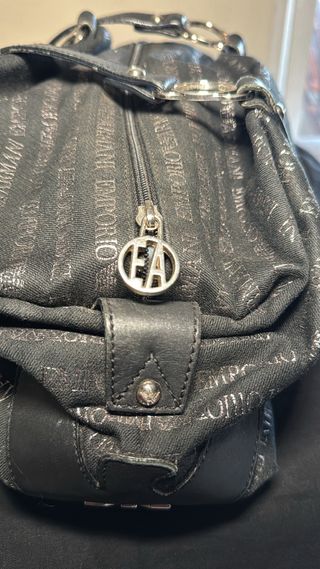 Bolso Emporio Armani Negro Logo Repetido