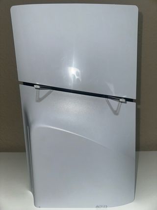 PS5 con 2 mandos y Gran Turismo 7